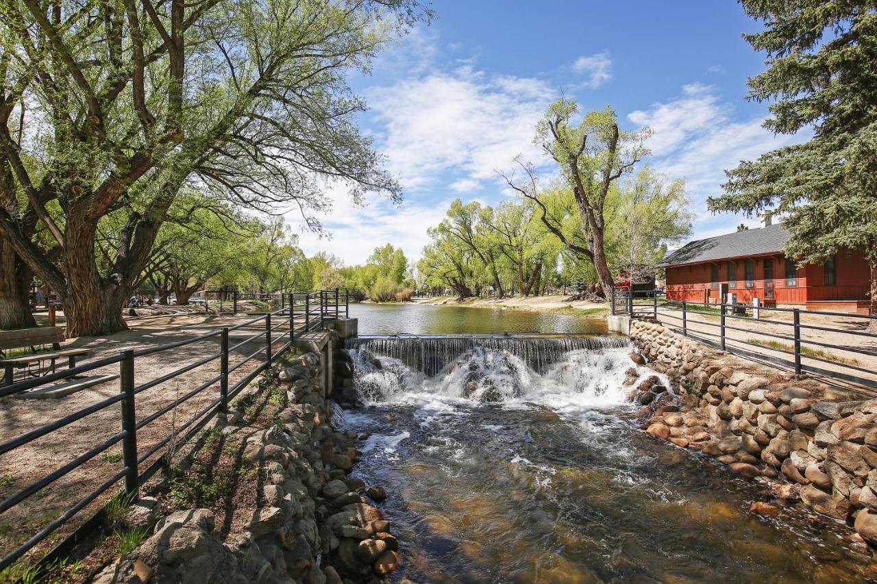 Downtown Buena Vista Condo Walk To River And Cafes! 외부 사진